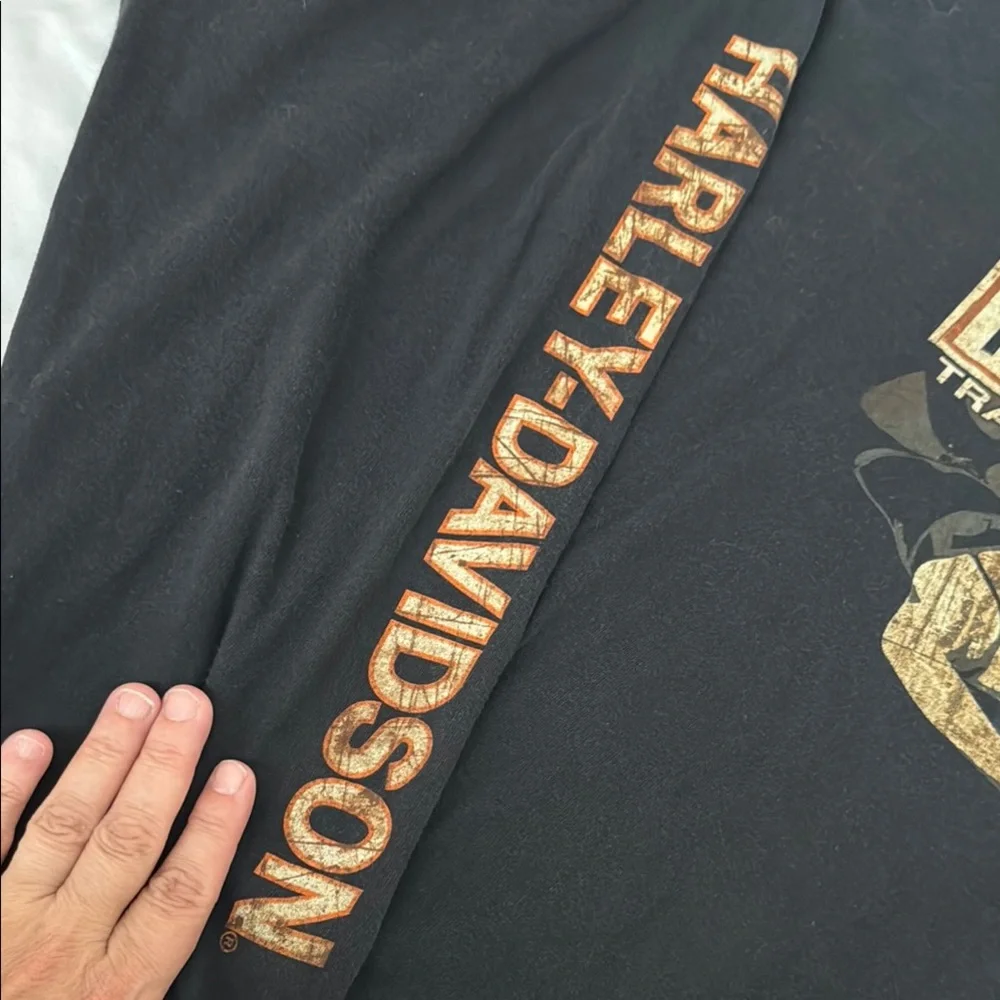 Harley-Davidson Black Long Sleeve Tee with Vintage Logo - Picture 6 of 7